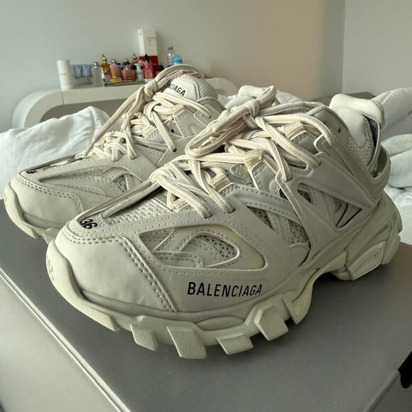 Balenciaga Track Sneaker - Picture 7 of 8